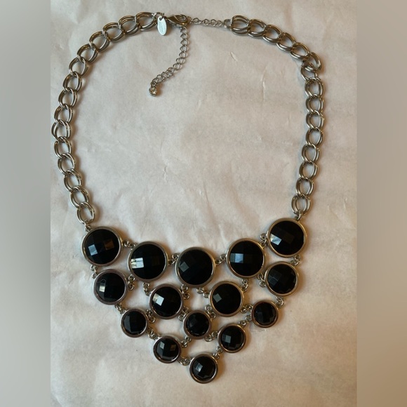 Beautiful‎ Lia Sophia Statement Necklace - Picture 2 of 9